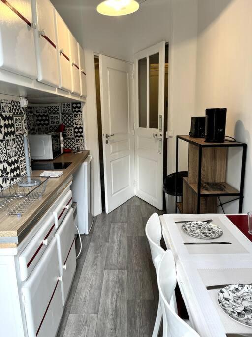 Studio Duquesne 1/2 Pers Nantes Dış mekan fotoğraf